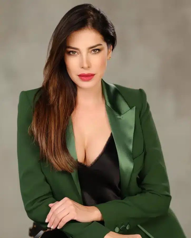 Foto di Aida Yespica