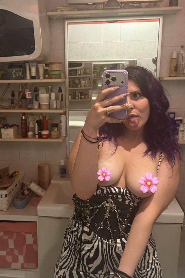 Foto di Giulia Leopardi | ItalianeOnlyFans